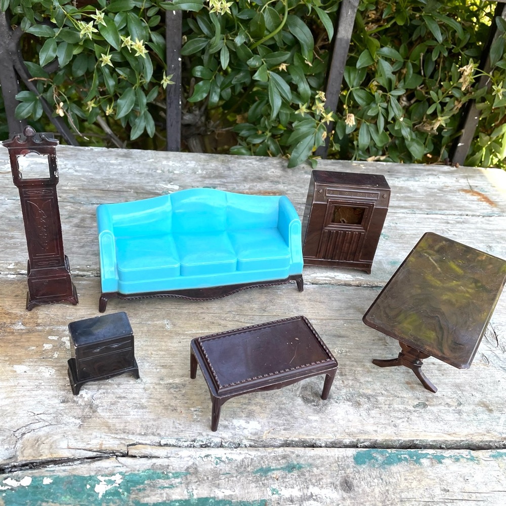 Vintage Plasco 1950’s Dollhouse furniture set 6 pieces